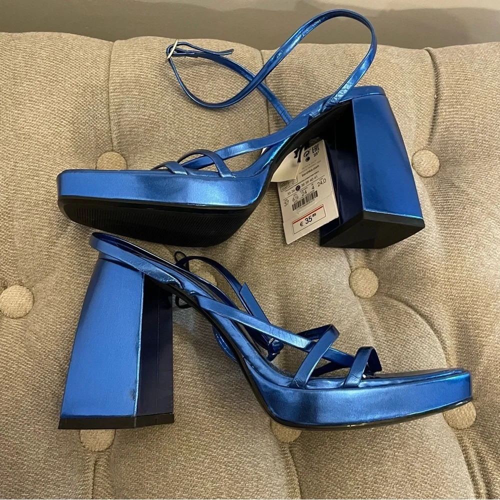 Bershka nwt metallic